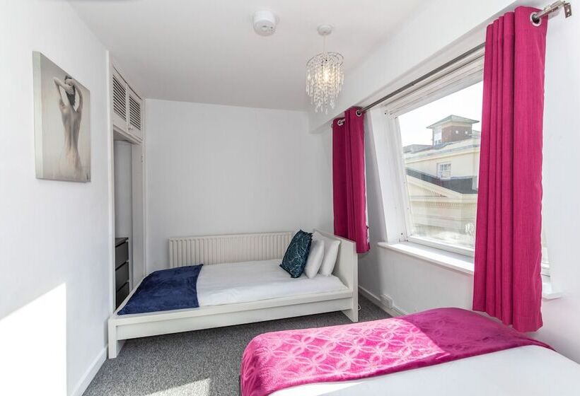 ペンション St Margarets Place Townhouse