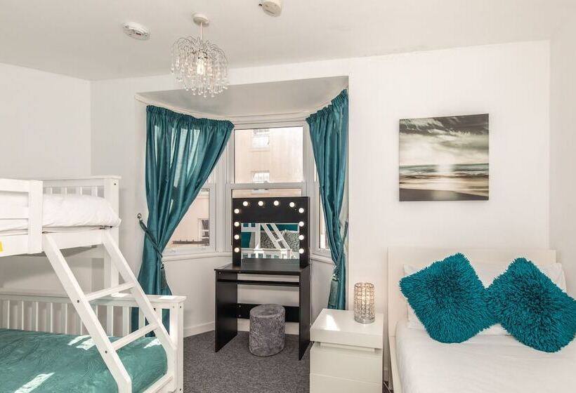 ペンション St Margarets Place Townhouse