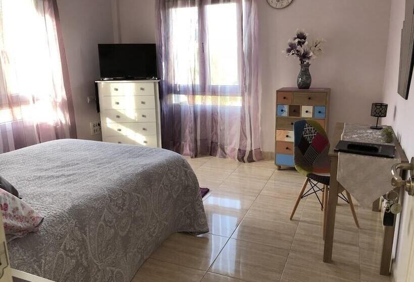 بنسيون Villa Paraisos