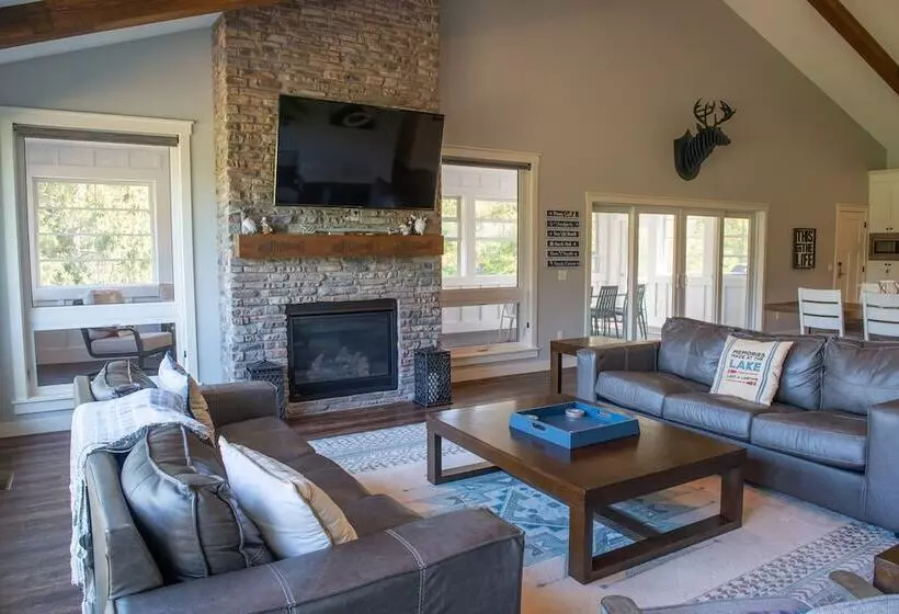 Lomakeskus Grand View Lodge