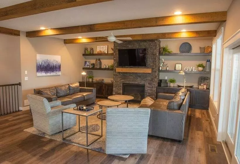 Lomakeskus Grand View Lodge