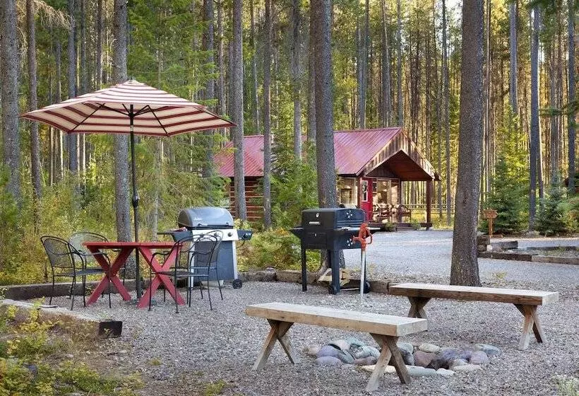 The Reclusive Moose Cabins