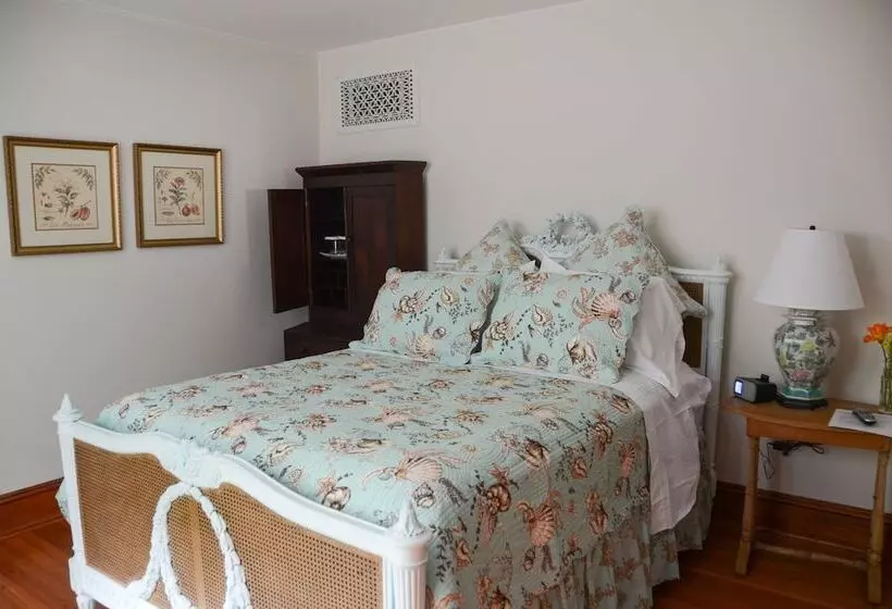 Aamiaismajoitus (B&B) 434 On Main