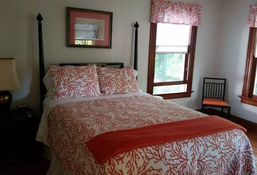 Aamiaismajoitus (B&B) 434 On Main