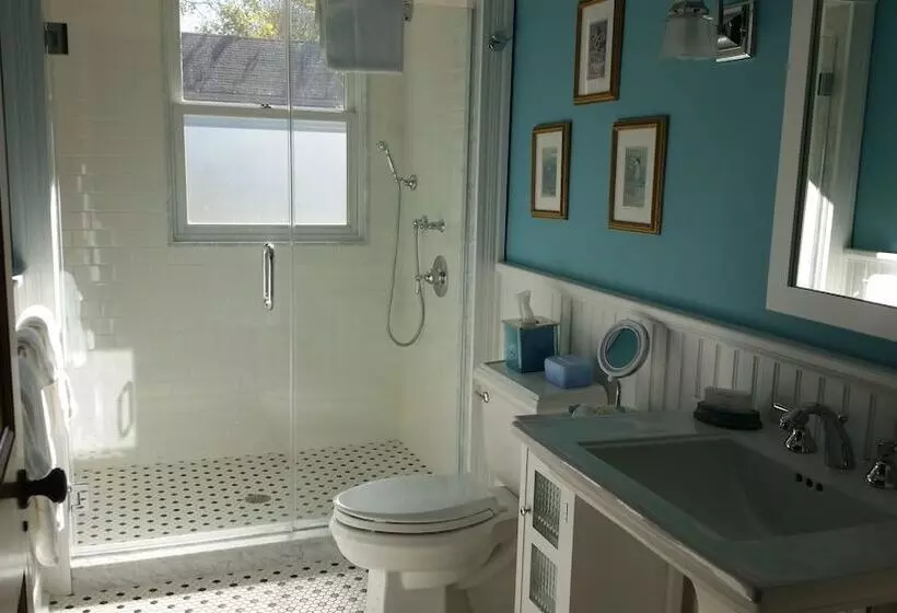 Aamiaismajoitus (B&B) 434 On Main