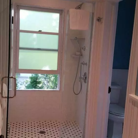 Aamiaismajoitus (B&B) 434 On Main