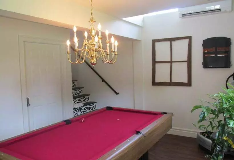 Aamiaismajoitus (B&B) The Lost Pearl