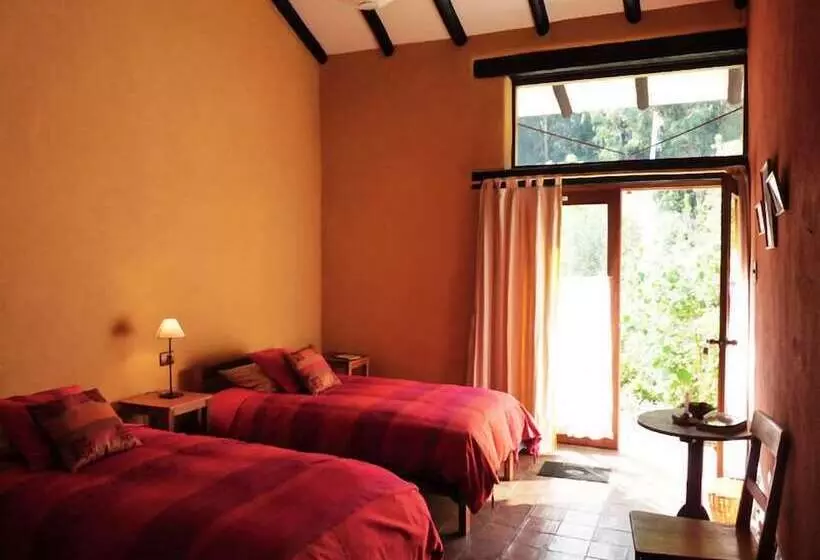 مسافرخانه Casa Colibri Ecolodge