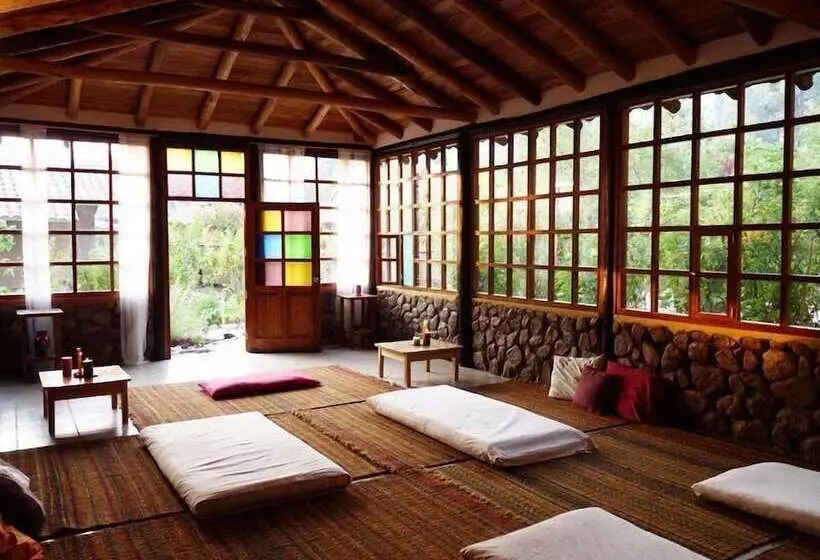 مسافرخانه Casa Colibri Ecolodge