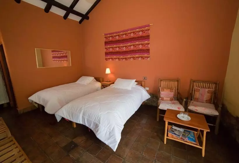 مسافرخانه Casa Colibri Ecolodge