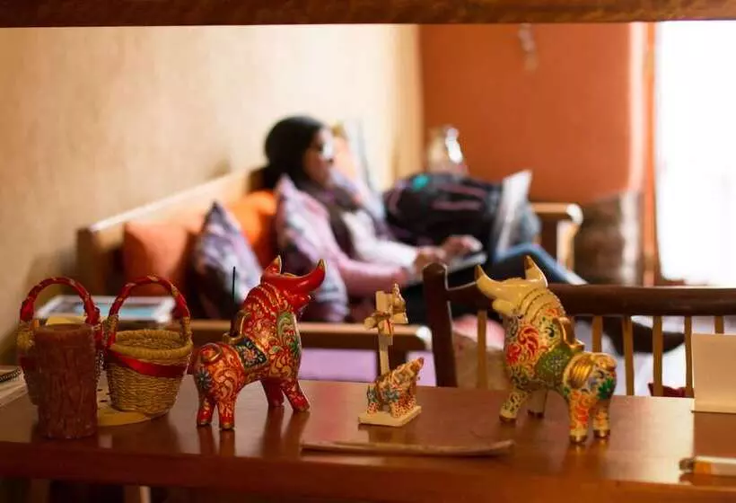 مسافرخانه Casa Colibri Ecolodge