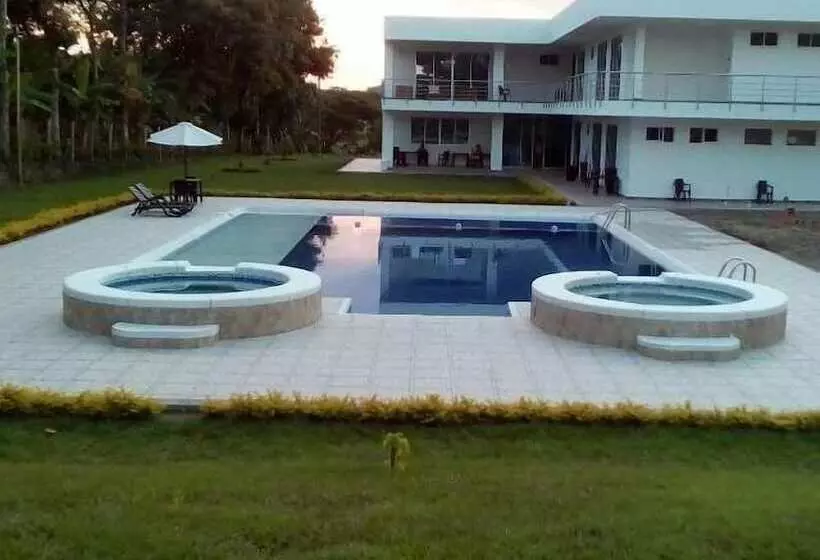 Hostelli La Felicidad