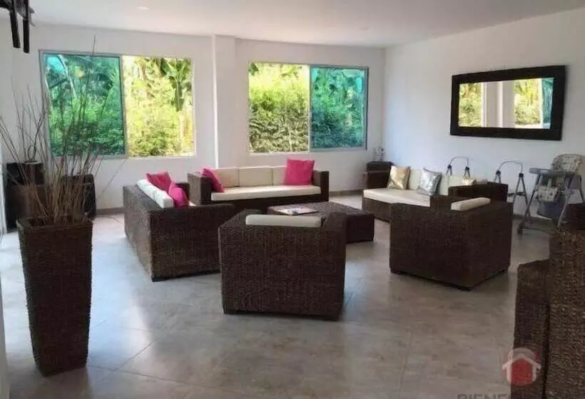 Hostelli La Felicidad