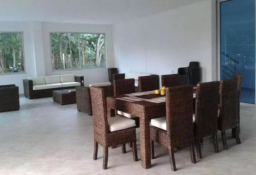 Hostelli La Felicidad