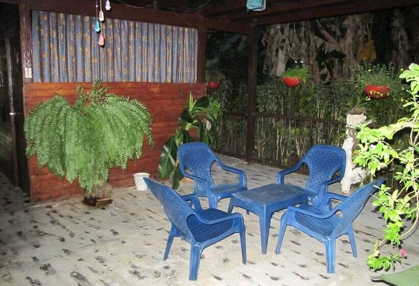 Herberg Posada Los Delfines