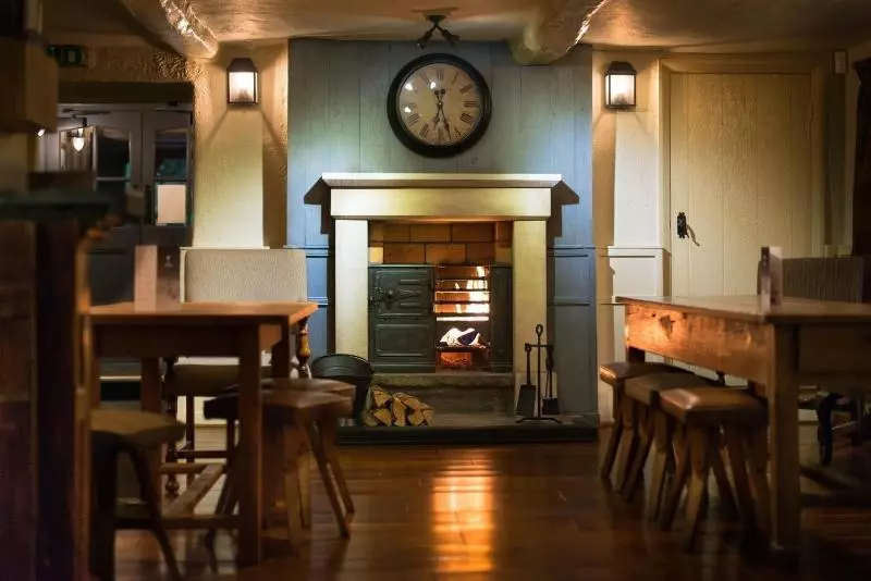 簡易ホテル The Fenwick Steak & Seafood Pub