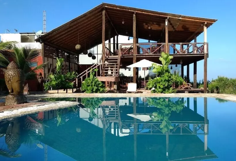 Hotelli Bali Hai Bungalows