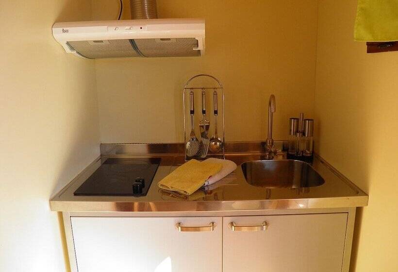 ホテル Camping Morunys