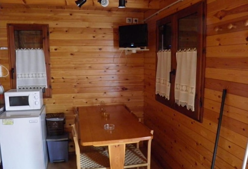 ホテル Camping Morunys