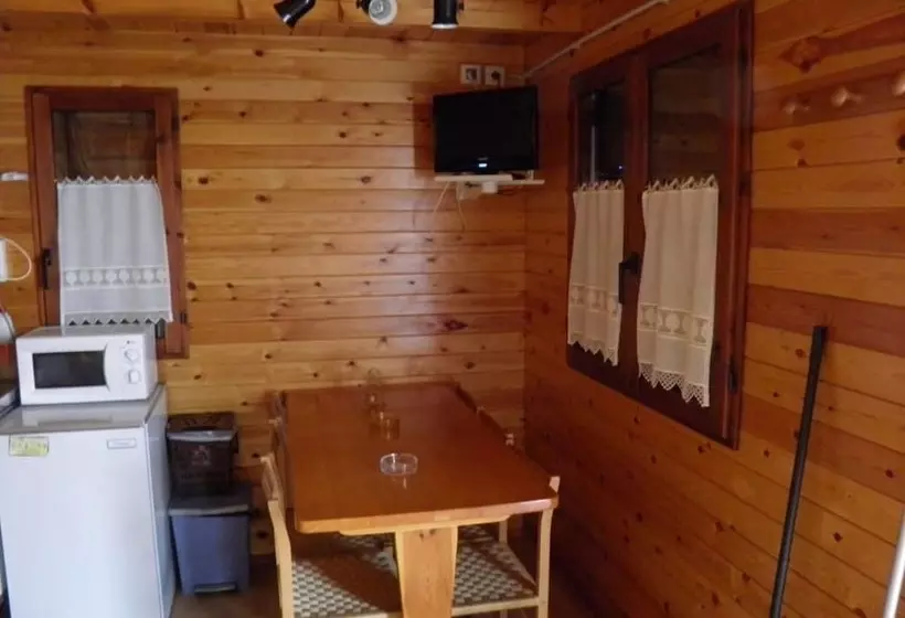 ホテル Camping Morunys