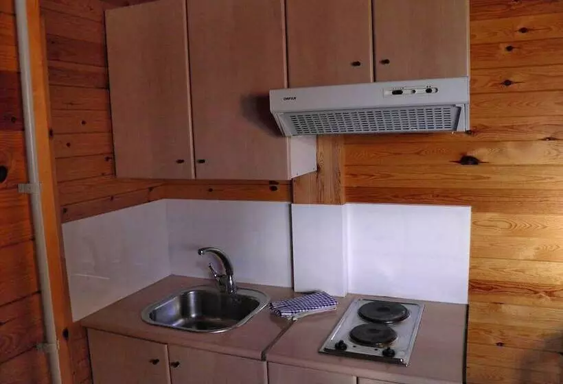 ホテル Camping Morunys