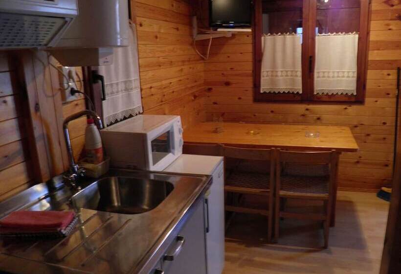 ホテル Camping Morunys