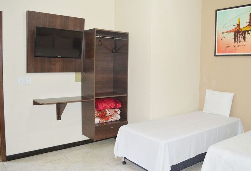 ホテル E Lanchonete Araújo