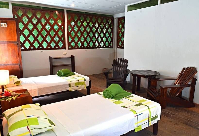 هتل Explorama Lodge