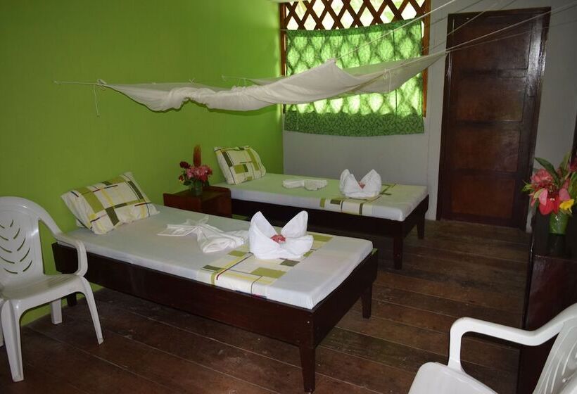 هتل Explorama Lodge