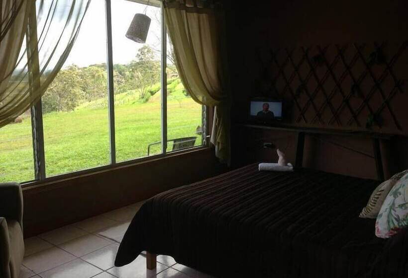 فندق Green Village