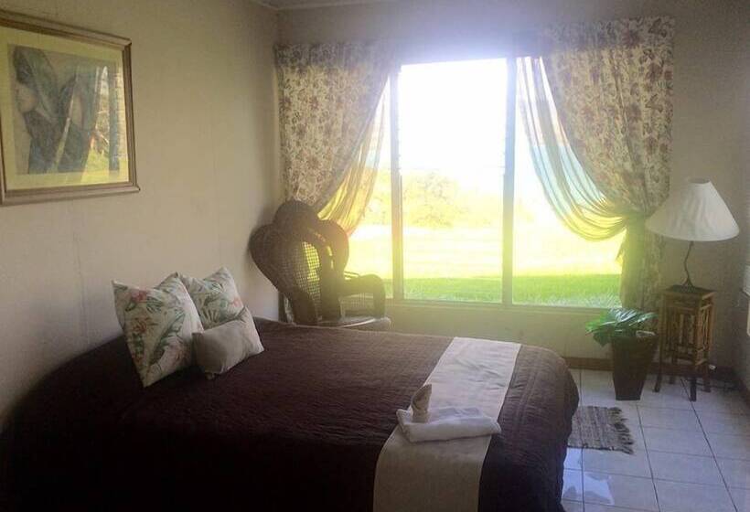 فندق Green Village