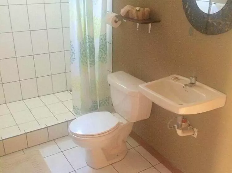 Hotelli Green Village