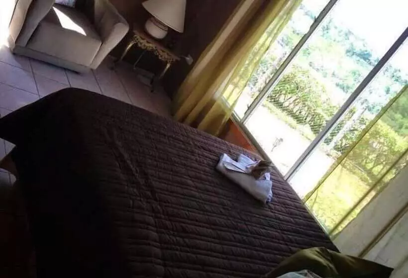 Hotelli Green Village