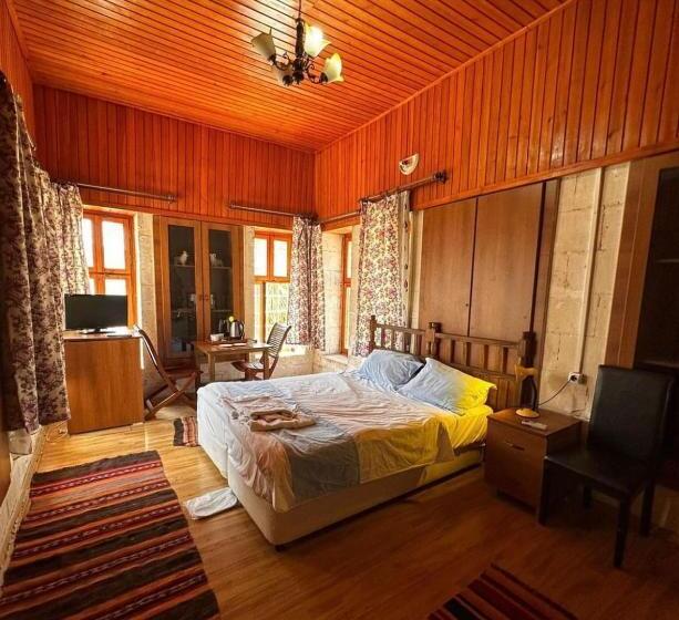 בית מלון כפרי Halfeti Socrates