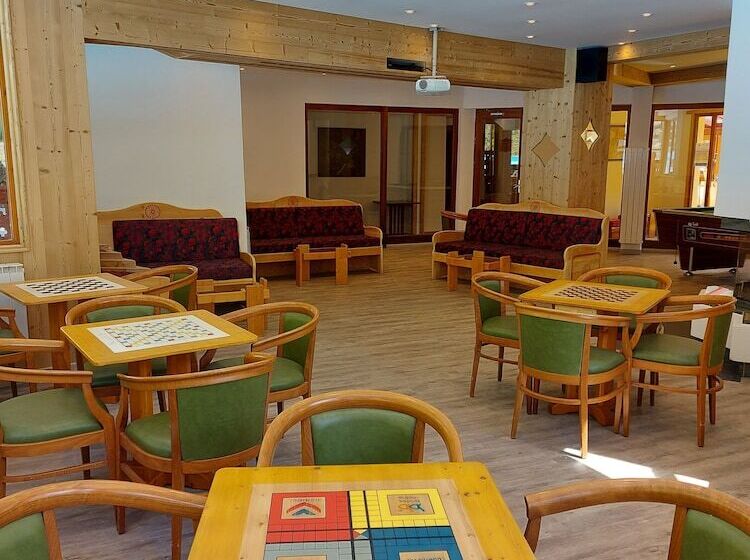 فندق Hôtel Les Chalets