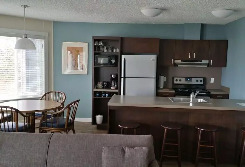 Hotelli Land's End At Cannon Beach