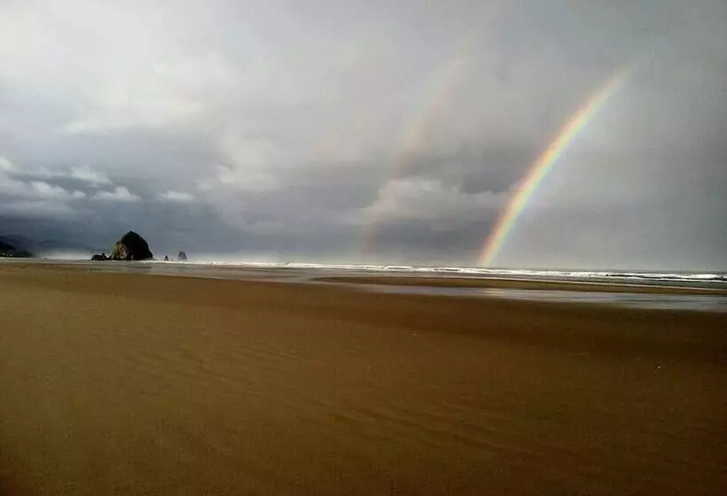 Hotelli Land's End At Cannon Beach