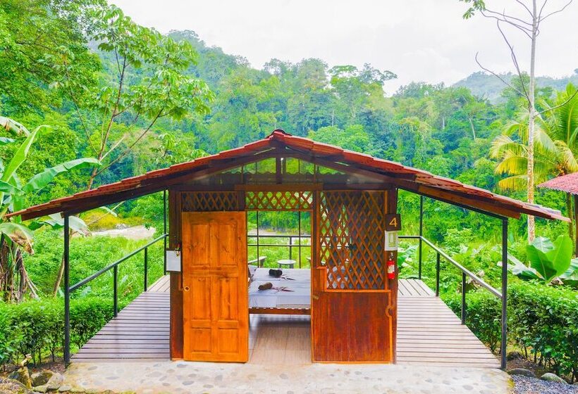 هتل Pacuare River Lodge