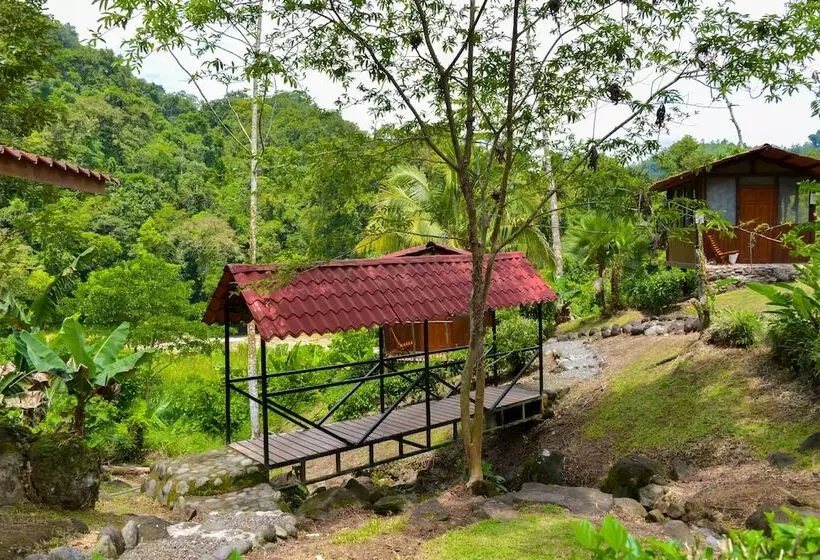 Hotelli Pacuare River Lodge