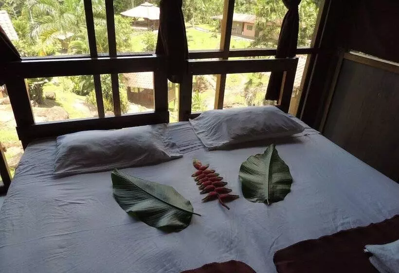 Hotelli Pacuare River Lodge