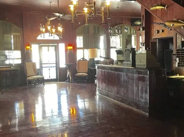 Hotelli Rod And Gun Club