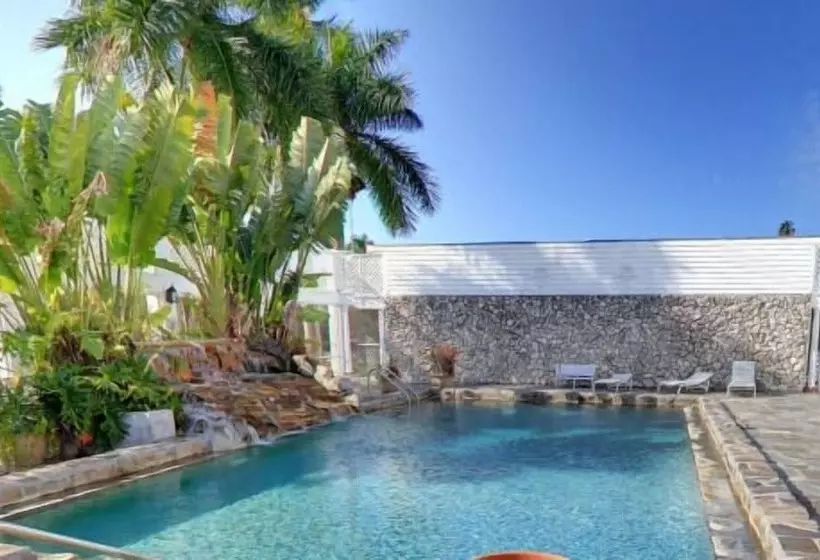 Hotelli Rod And Gun Club