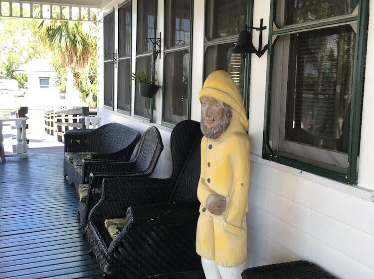 فندق Rod And Gun Club