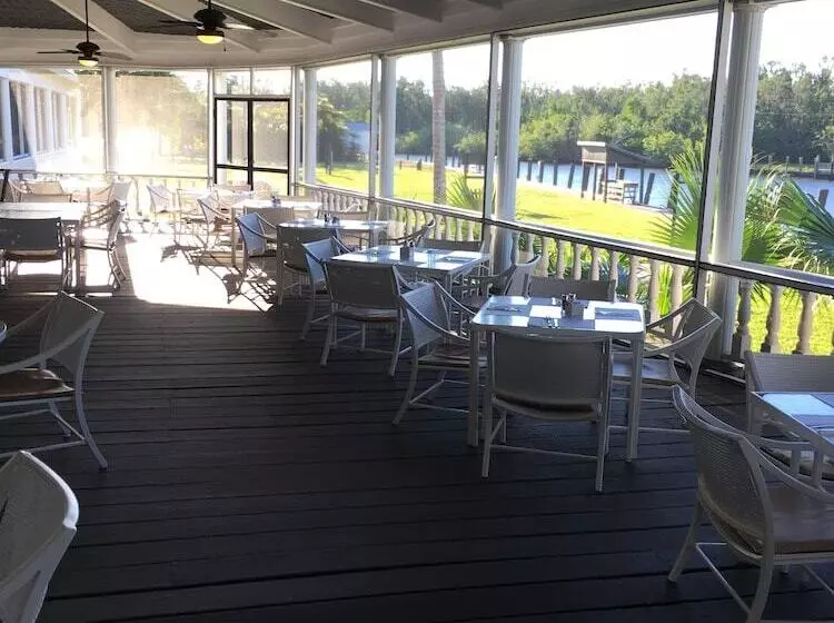 Hotelli Rod And Gun Club