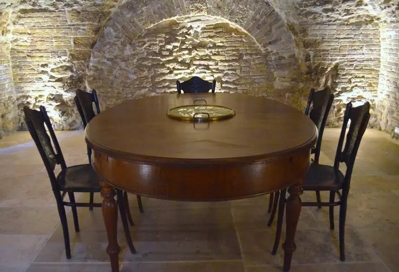 Maaseutuhotelli Masseria Celentano Relais & Agriturismo