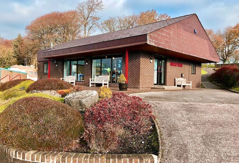 Manor House Marine & Cottages