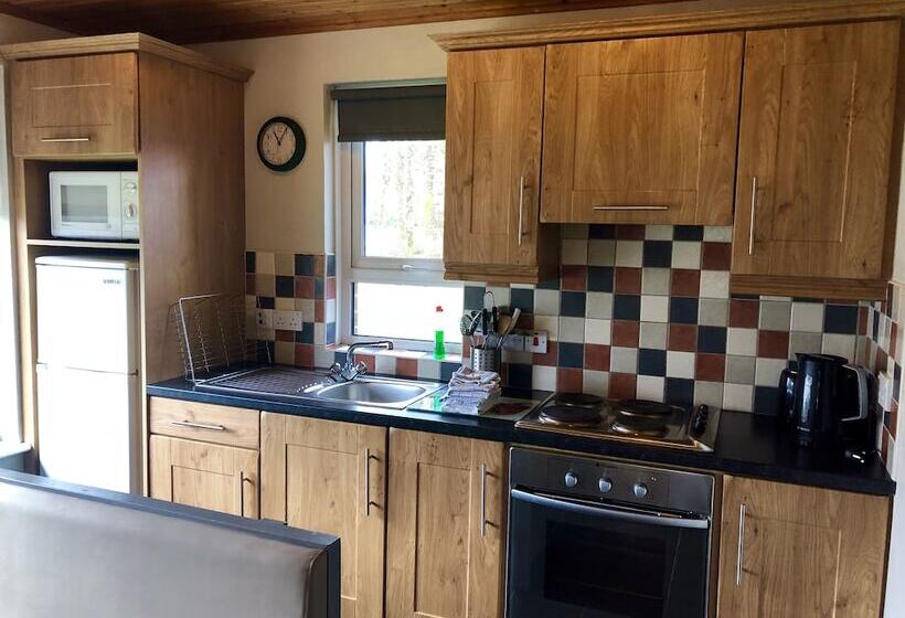 Manor House Marine & Cottages