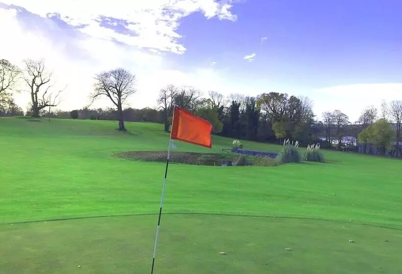 Manor House Marine & Cottages