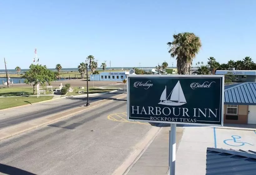 Motelli Harbour Inn