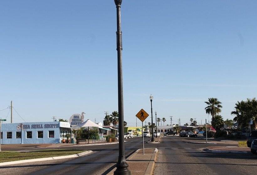 فندق على الطريق Harbour Inn